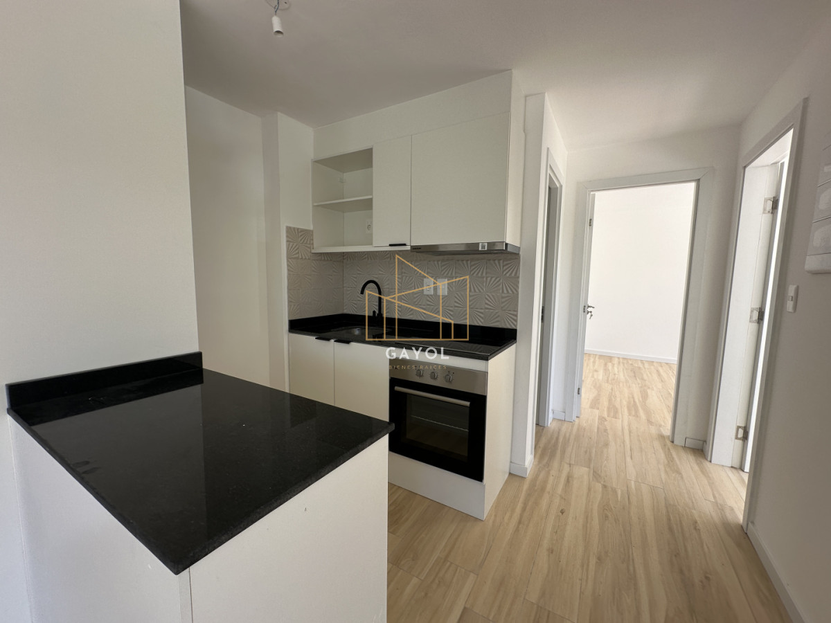 Apartamento ID.1182 - Apartamento en venta de 2 dormitorios, Aidy Grill, Punta del Este.