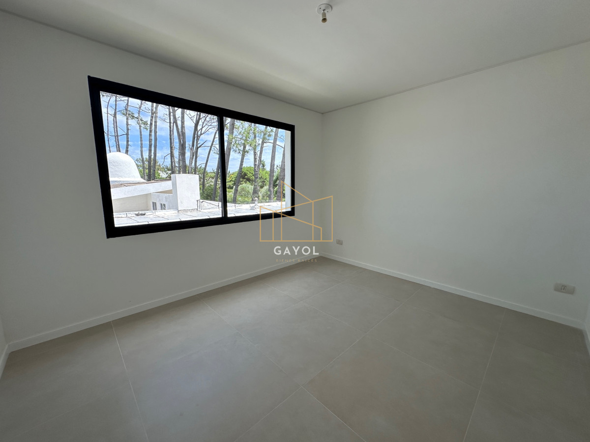 Apartamento ID.352 - Apartamento de 2 dormitorios en venta Punta del Este