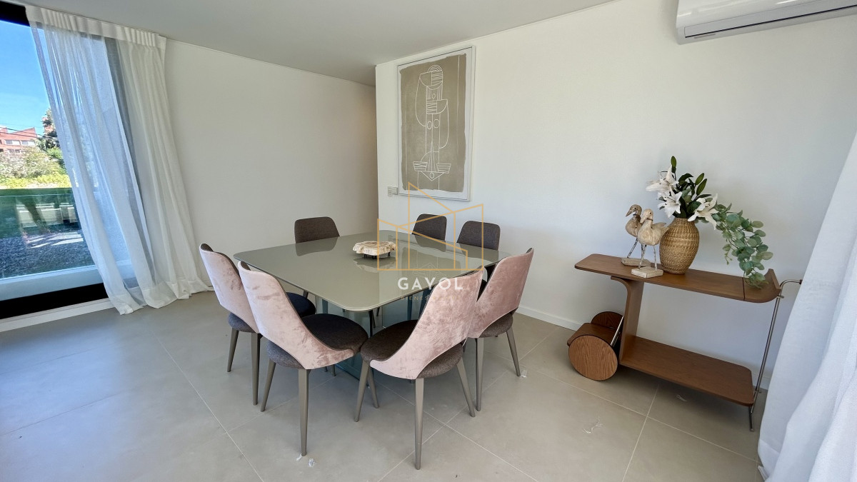 Apartamento ID.352 - Apartamento de 2 dormitorios en venta Punta del Este