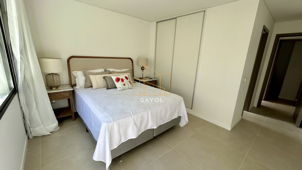 Apartamento ID.352 - Apartamento de 2 dormitorios en venta Punta del Este