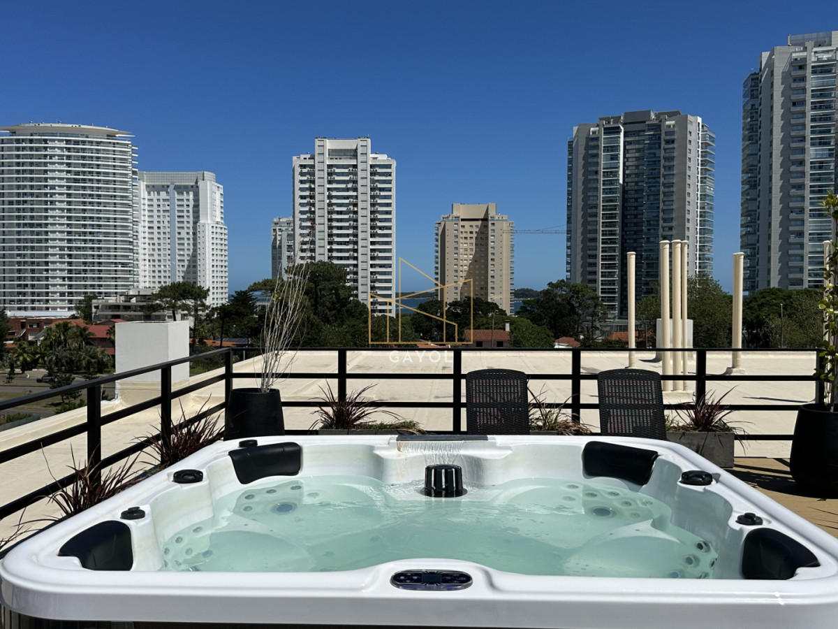 Apartamento ID.1182 - Apartamento en venta de 2 dormitorios, Aidy Grill, Punta del Este.