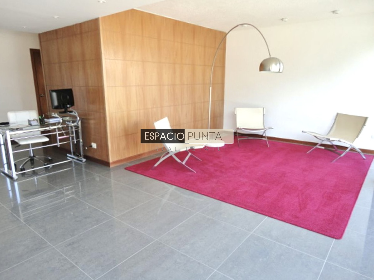 Apartamento ID.17 - Departamento  1 dormitorio en venta  Punta del Este  