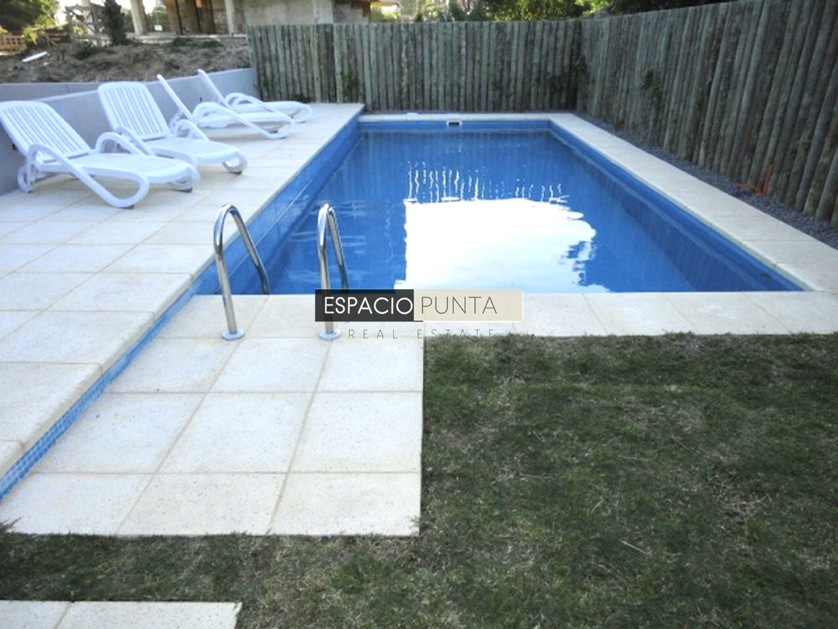 Apartamento ID.17 - Departamento  1 dormitorio en venta  Punta del Este  