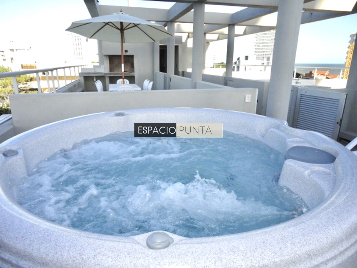 Apartamento ID.17 - Departamento  1 dormitorio en venta  Punta del Este  