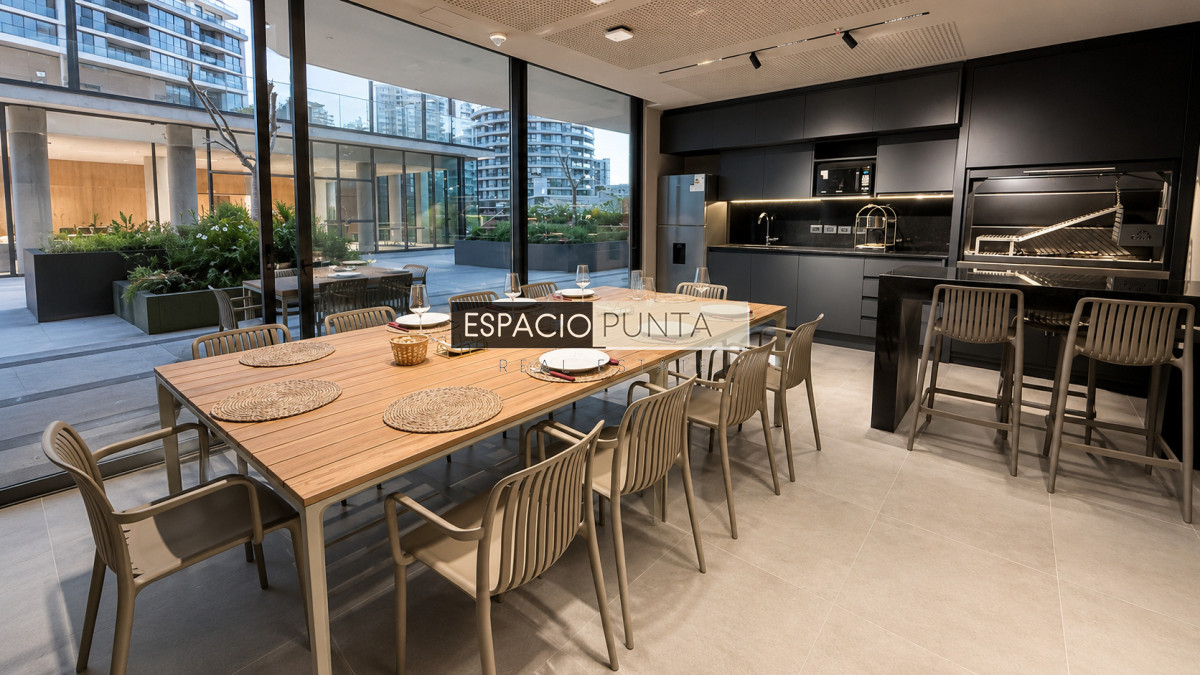 Apartamento ID.4599 - Apartamento en venta de 2 dormitorios en Punta del Este