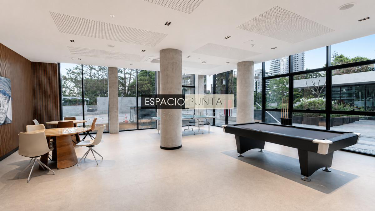 Apartamento ID.4599 - Apartamento en venta de 2 dormitorios en Punta del Este