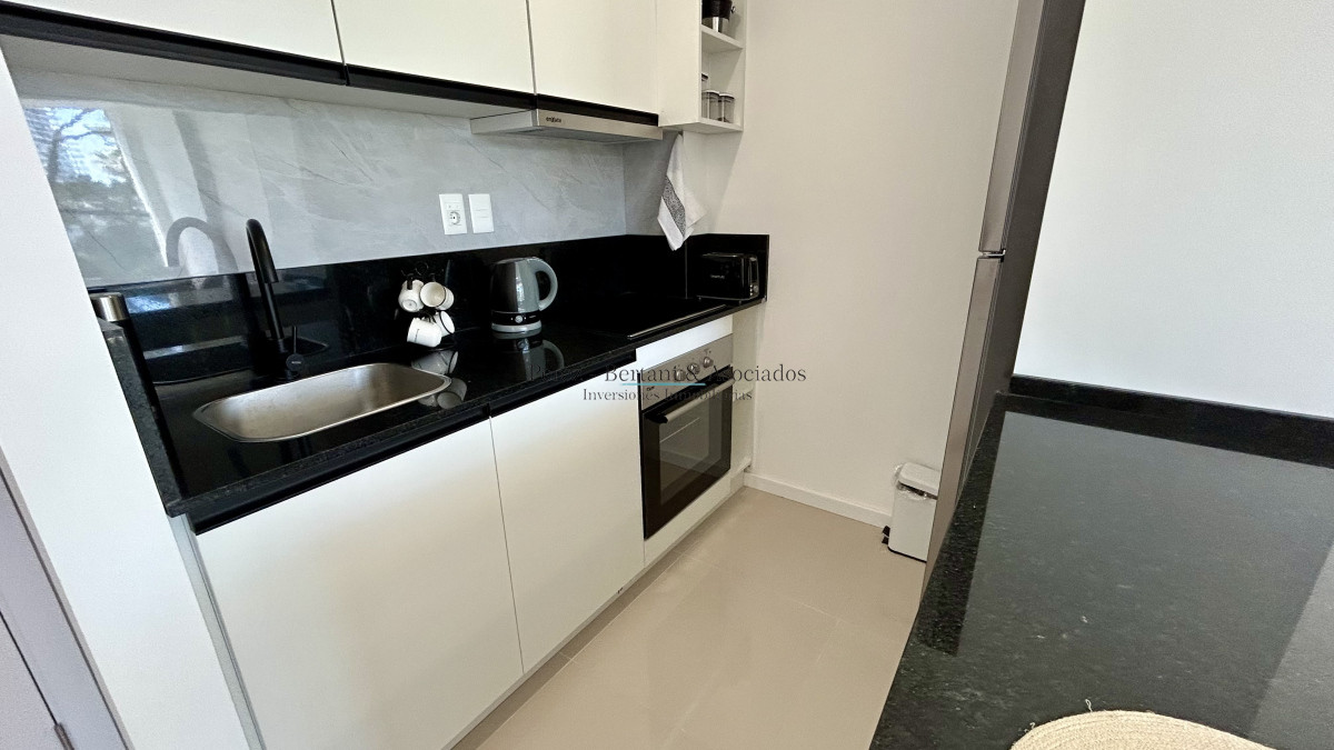 Apartamento ID.1256 - Apartamento de un dormitorio con terraza en venta a 2 cuadras de la mansa