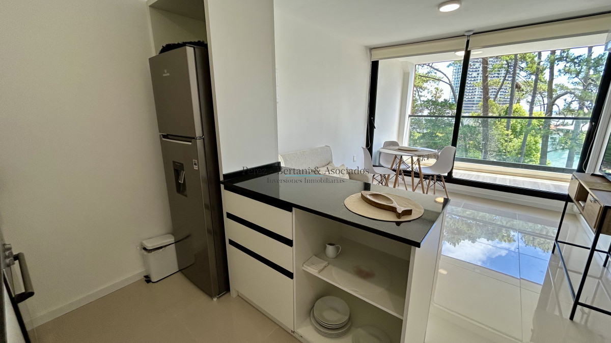 Apartamento ID.1256 - Apartamento de un dormitorio con terraza en venta a 2 cuadras de la mansa