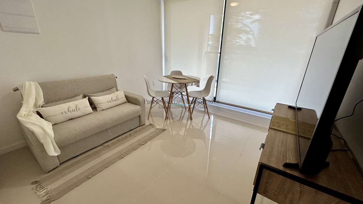 Apartamento ID.1256 - Apartamento de un dormitorio con terraza en venta a 2 cuadras de la mansa