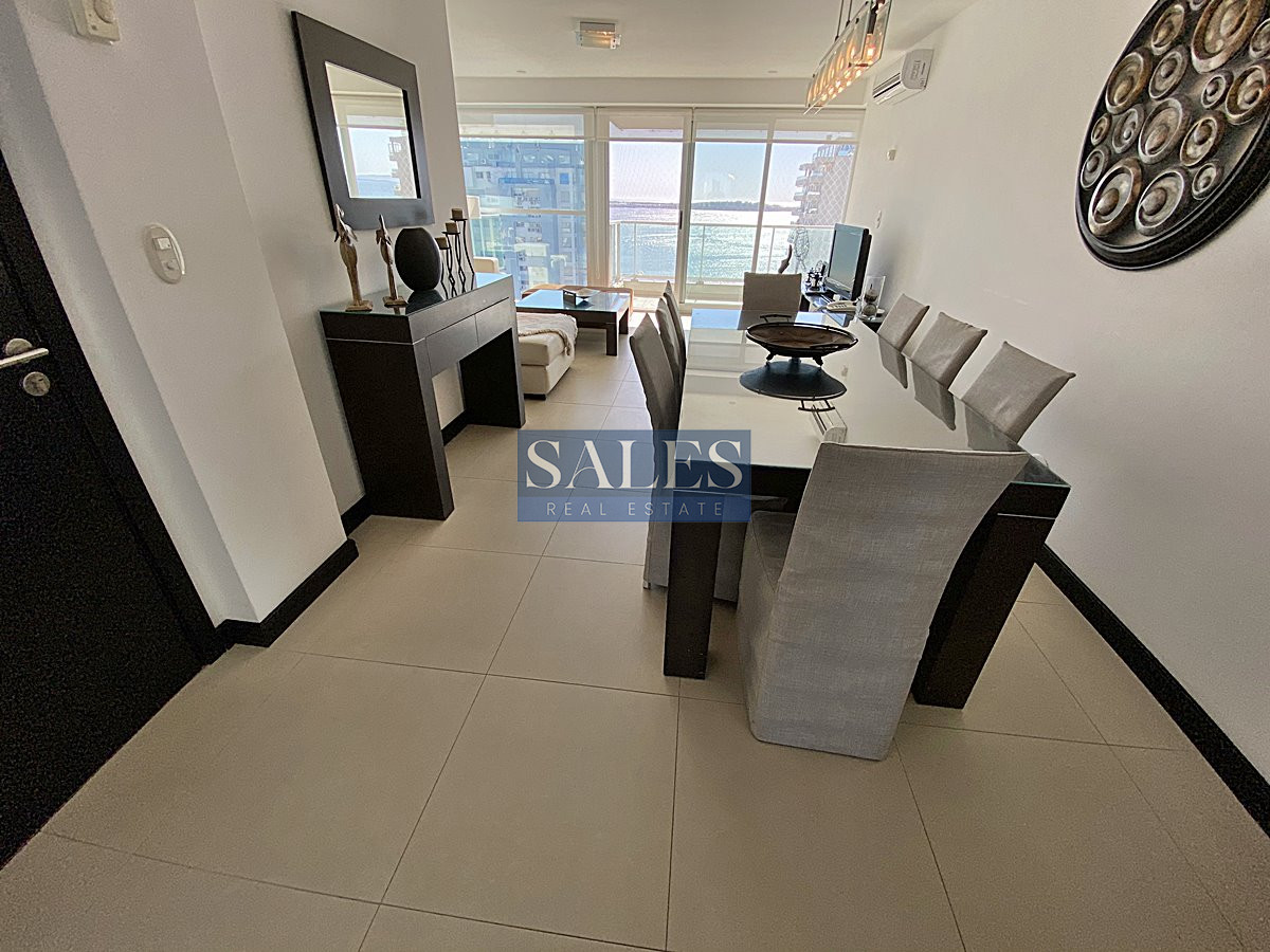 Apartamento ID.623 - Hermoso apartamento de 3 dormitorios a pasos de Playa Mansa! 