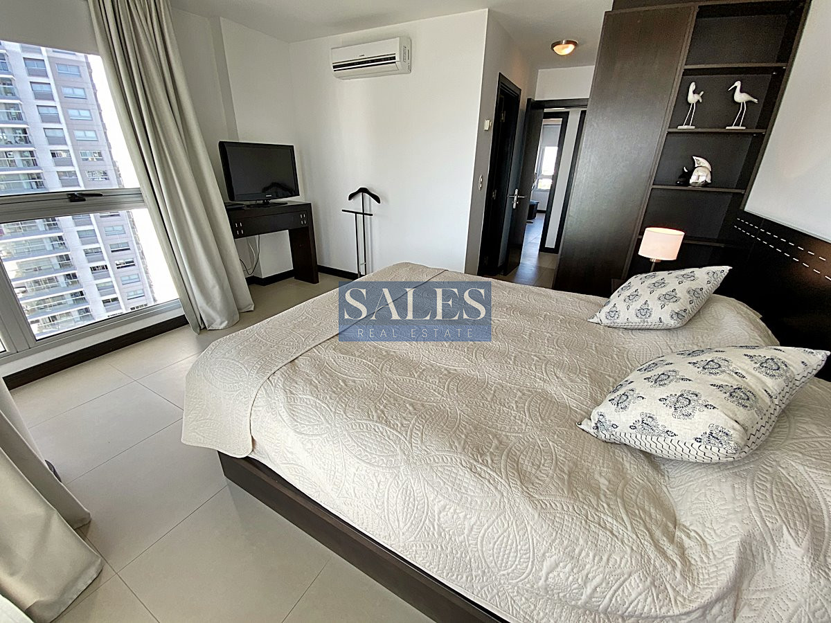 Apartamento ID.623 - Hermoso apartamento de 3 dormitorios a pasos de Playa Mansa! 