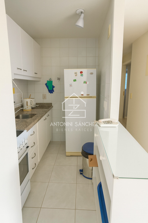 Apartamento ID.2686 - Apartamento en venta, 2 dormitorios Avenida Roosevelt 