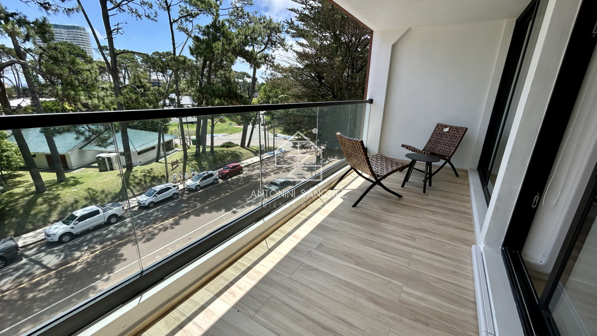 Apartamento ID.2607 - Apartamento de un dormitorio con terraza en venta a 2 cuadras de la mansa