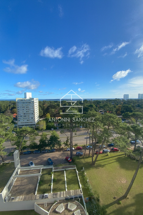 Apartamento ID.2686 - Apartamento en venta, 2 dormitorios Avenida Roosevelt 