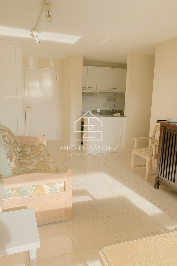 Apartamento ID.2686 - Apartamento en venta, 2 dormitorios Avenida Roosevelt 