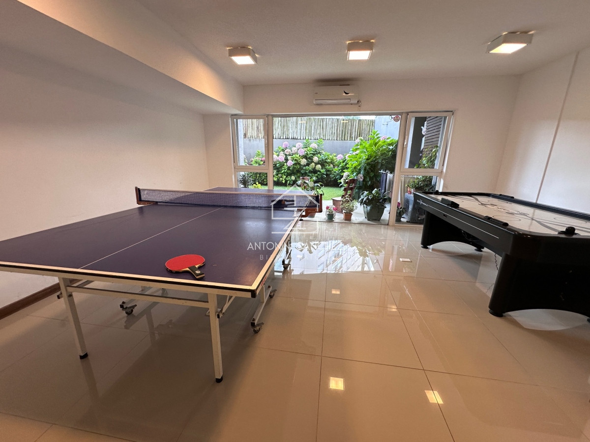 Apartamento ID.1946 - Apartamento en venta en primera linea Playa Mansa - parrillero