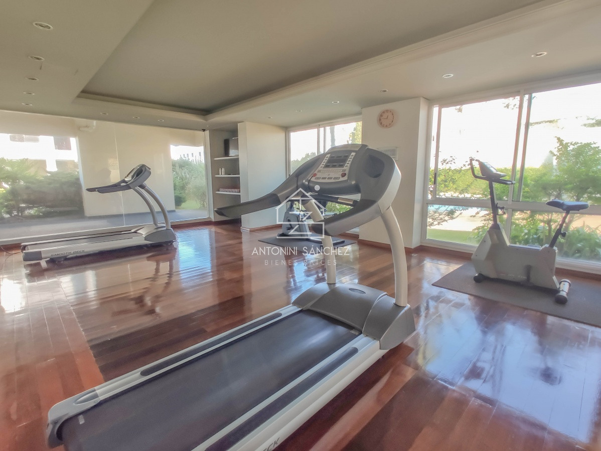 Apartamento ID.2686 - Apartamento en venta, 2 dormitorios Avenida Roosevelt 