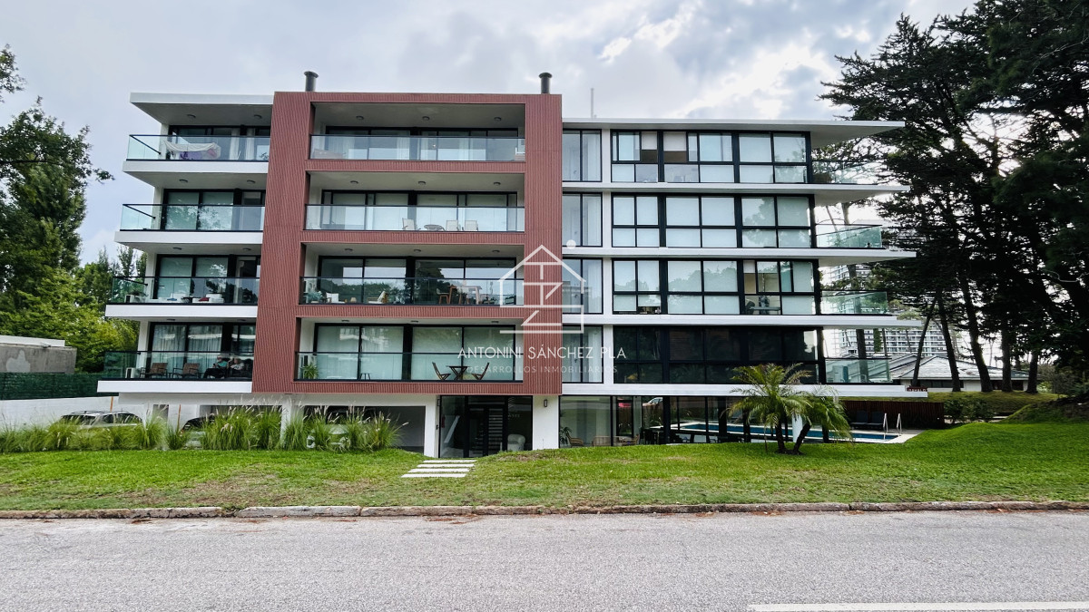 Apartamento ID.2607 - Apartamento de un dormitorio con terraza en venta a 2 cuadras de la mansa