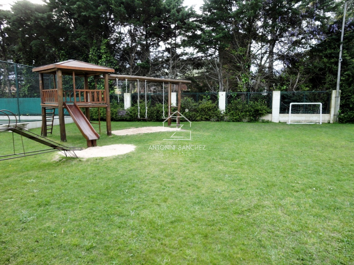 Apartamento ID.2686 - Apartamento en venta, 2 dormitorios Avenida Roosevelt 