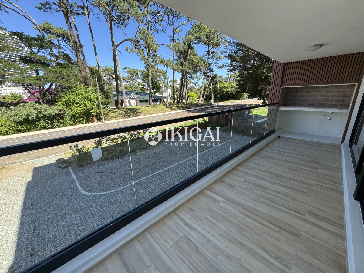 Apartamento ID.193 - Apartamento en venta en Playa Mansa, 3 dormitorios, Punta del Este