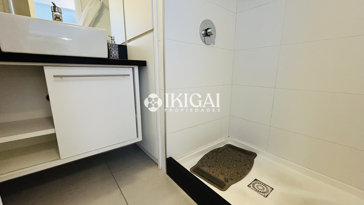 Apartamento ID.274 - Apartamento de dos dormitorios a metros de playa brava y mansa en Punta del Este