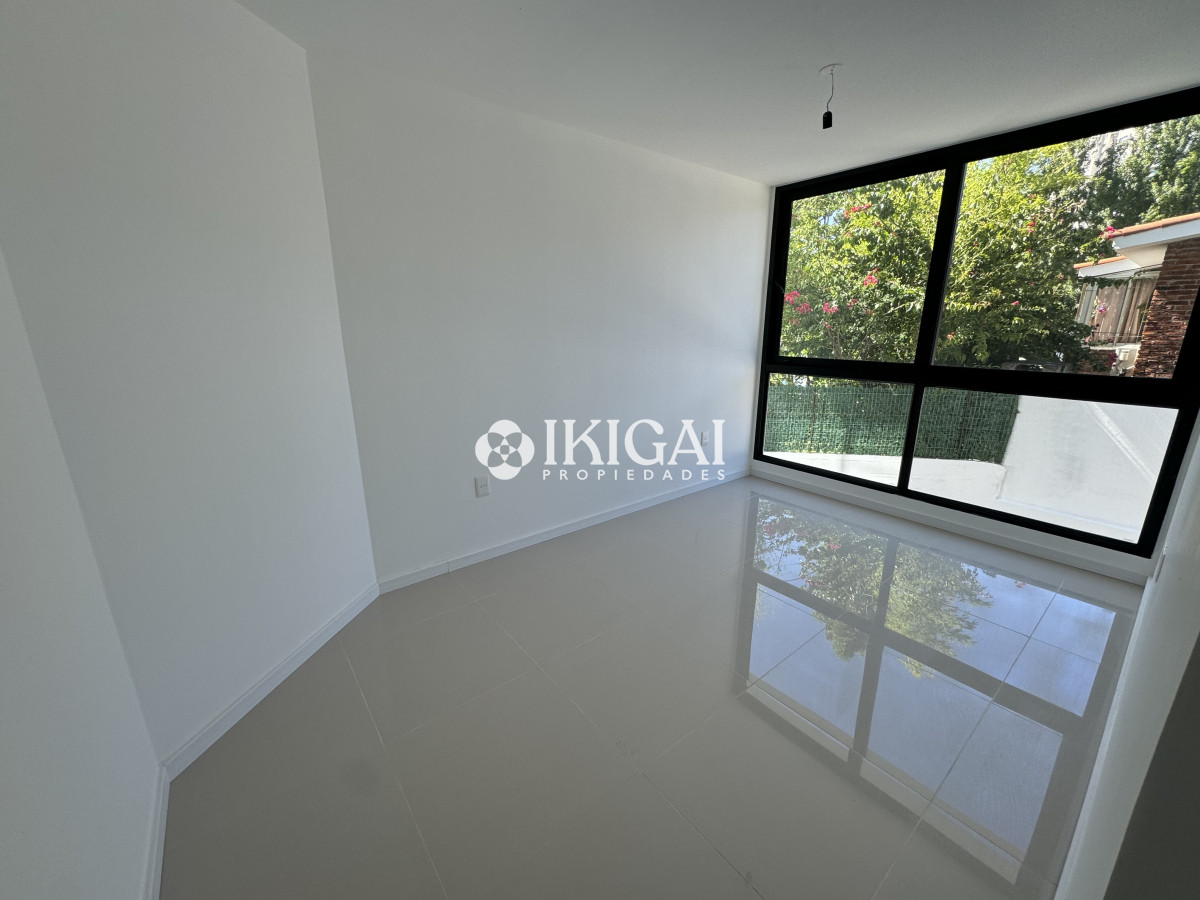 Apartamento ID.193 - Apartamento en venta en Playa Mansa, 3 dormitorios, Punta del Este