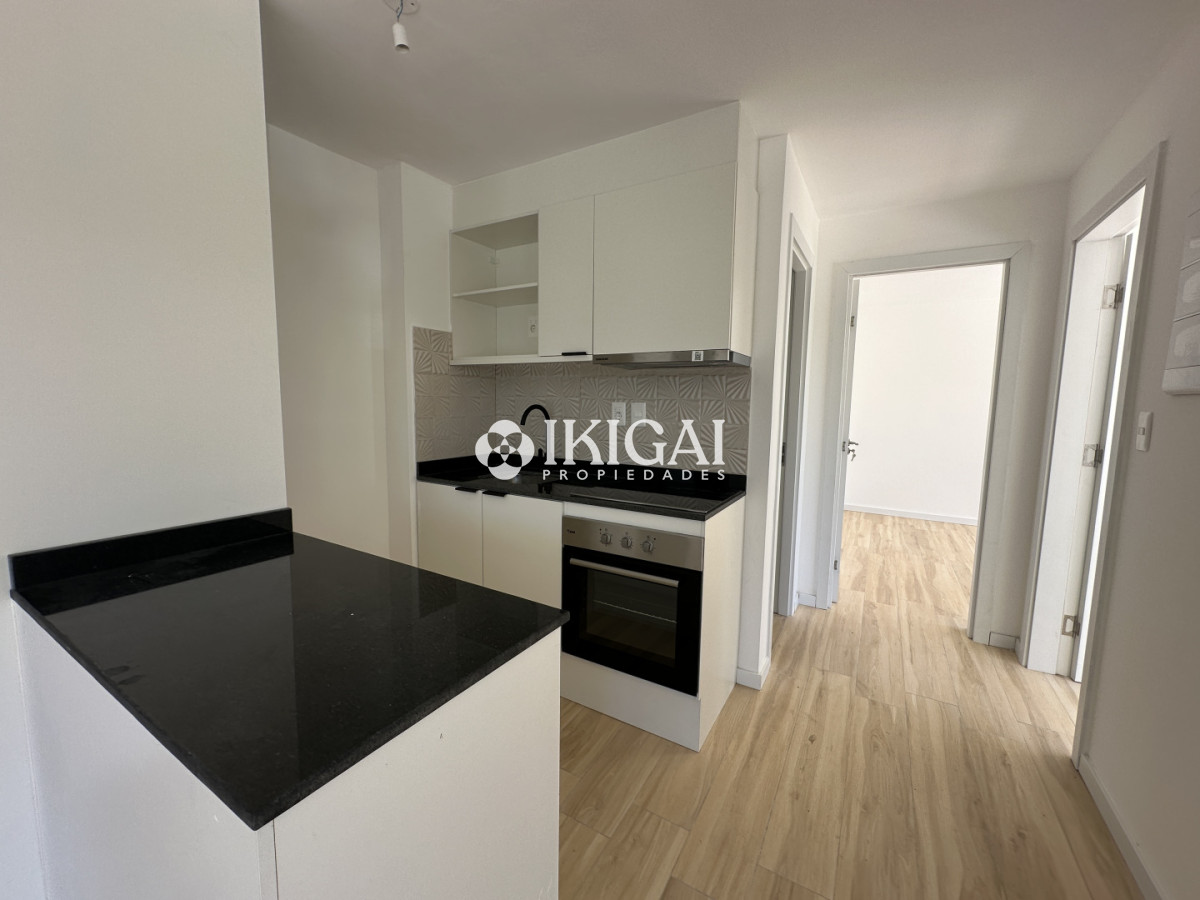 Apartamento ID.696 - Apartamento en venta de 2 dormitorios, Aidy Grill, Punta del Este.