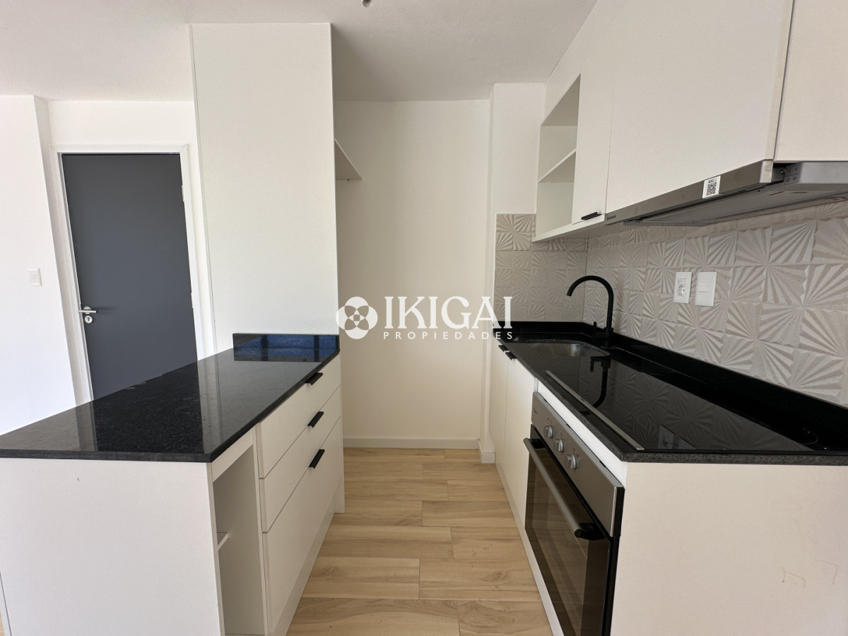 Apartamento ID.696 - Apartamento en venta de 2 dormitorios, Aidy Grill, Punta del Este.