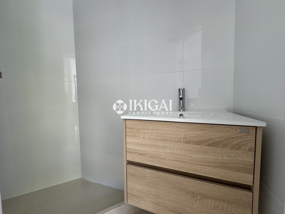 Apartamento ID.193 - Apartamento en venta en Playa Mansa, 3 dormitorios, Punta del Este