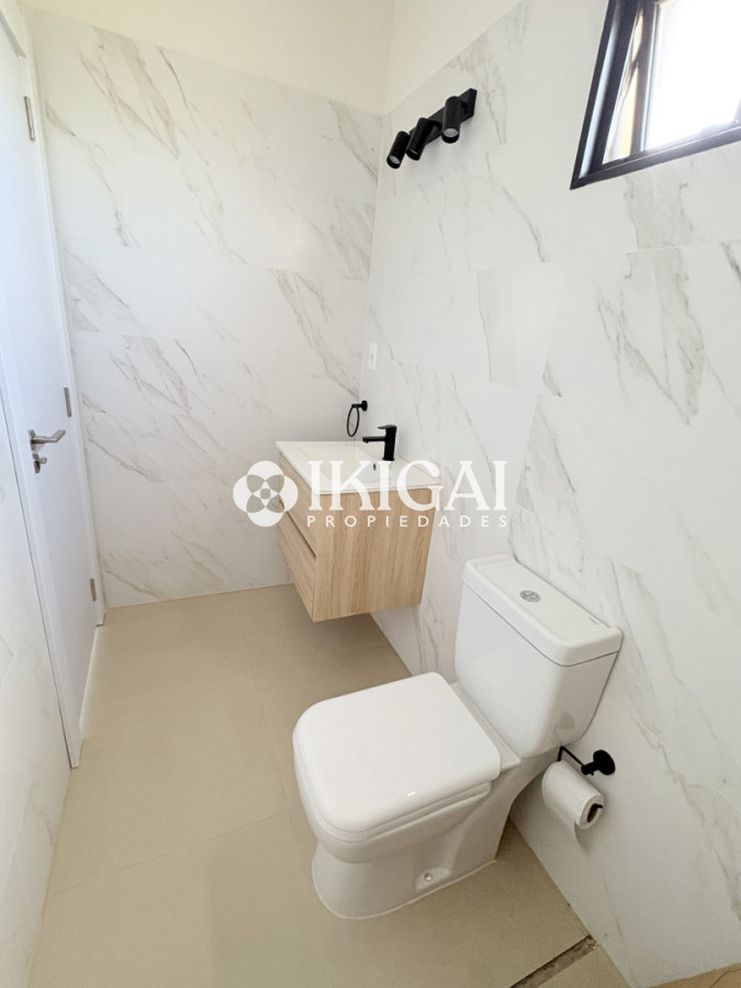 Apartamento ID.696 - Apartamento en venta de 2 dormitorios, Aidy Grill, Punta del Este.