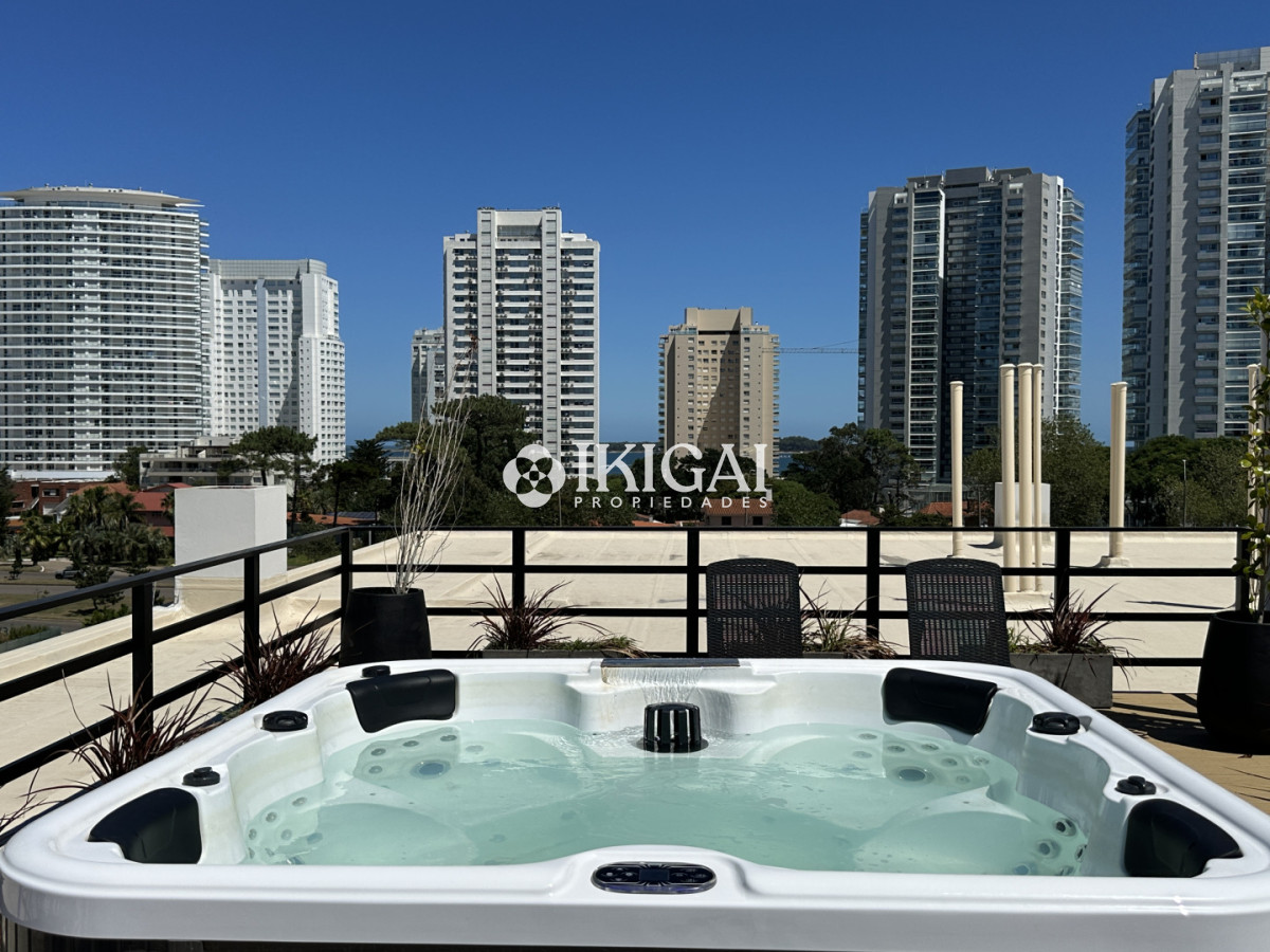 Apartamento ID.696 - Apartamento en venta de 2 dormitorios, Aidy Grill, Punta del Este.