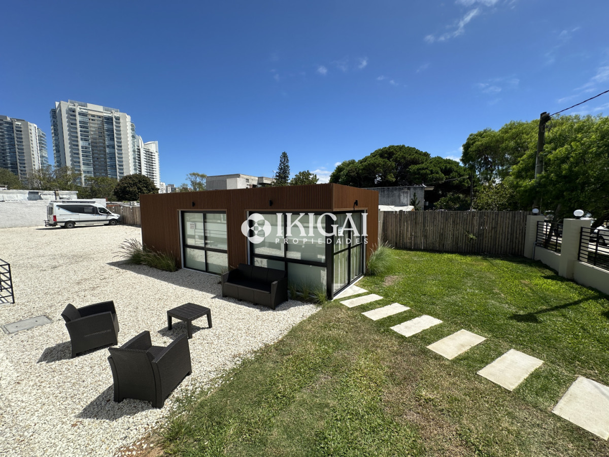 Apartamento ID.696 - Apartamento en venta de 2 dormitorios, Aidy Grill, Punta del Este.