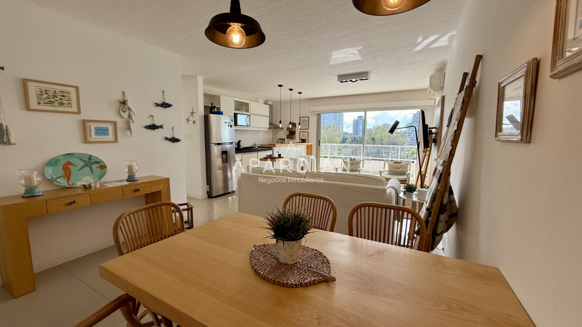 Apartamento ID.21099419 - Apartamento de un dormitorio, con gran terraza, en venta en Punta del Este