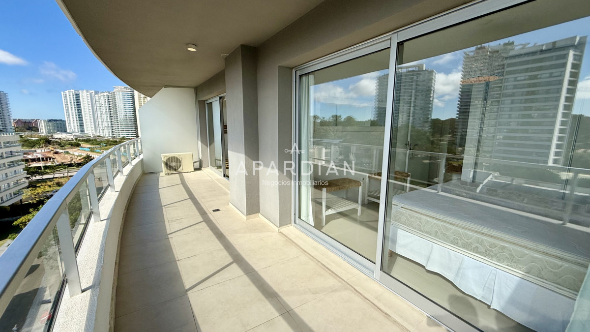 Apartamento ID.21099419 - Apartamento de un dormitorio, con gran terraza, en venta en Punta del Este