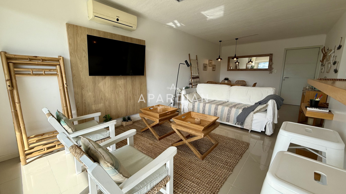 Apartamento ID.21099419 - Apartamento de un dormitorio, con gran terraza, en venta en Punta del Este