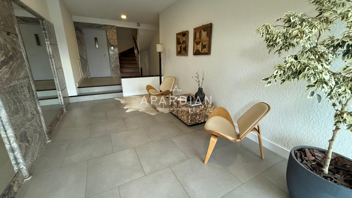 Apartamento ID.21098822 - Apartamento en venta a 100 metros de mar, Punta del Este