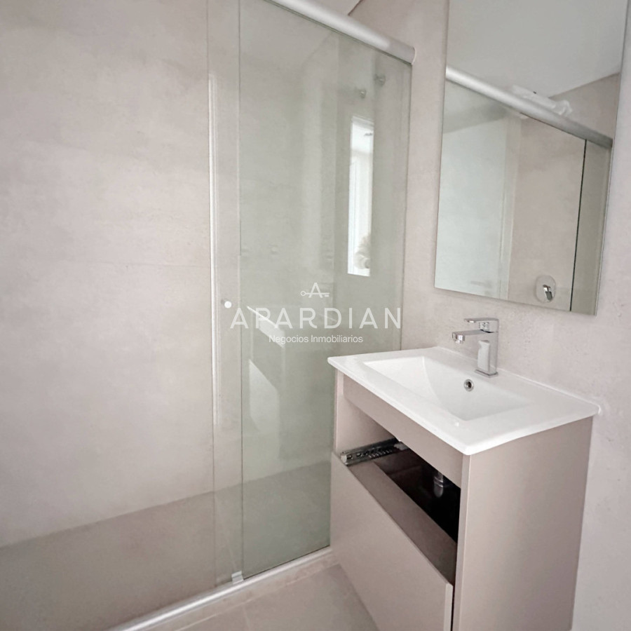 Apartamento ID.21099369 - Apartamento de 2 dormitorios en venta, Playa Brava, Punta del Este