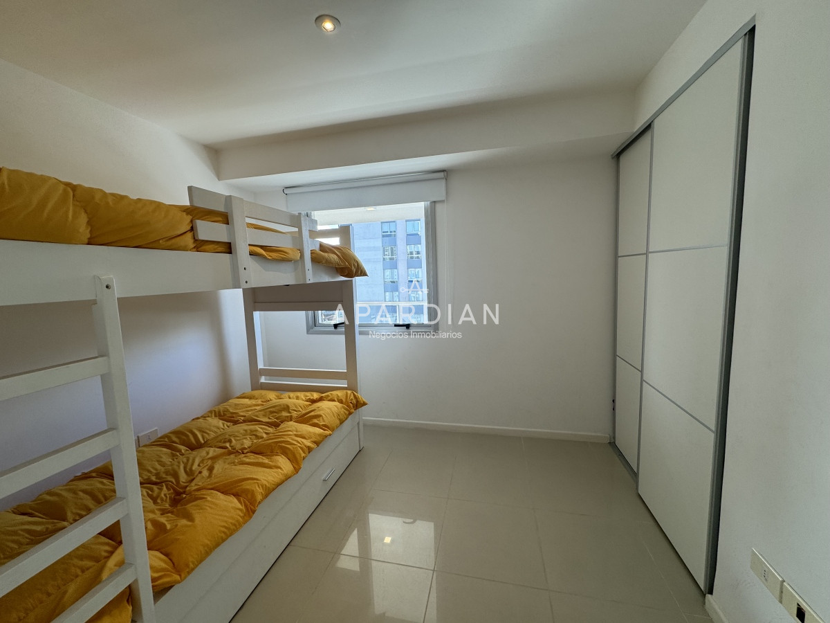 Apartamento ID.21097849 - Apartamento de 2 dormitorios 1 baño ubicado en playa brava a metros del mar 
