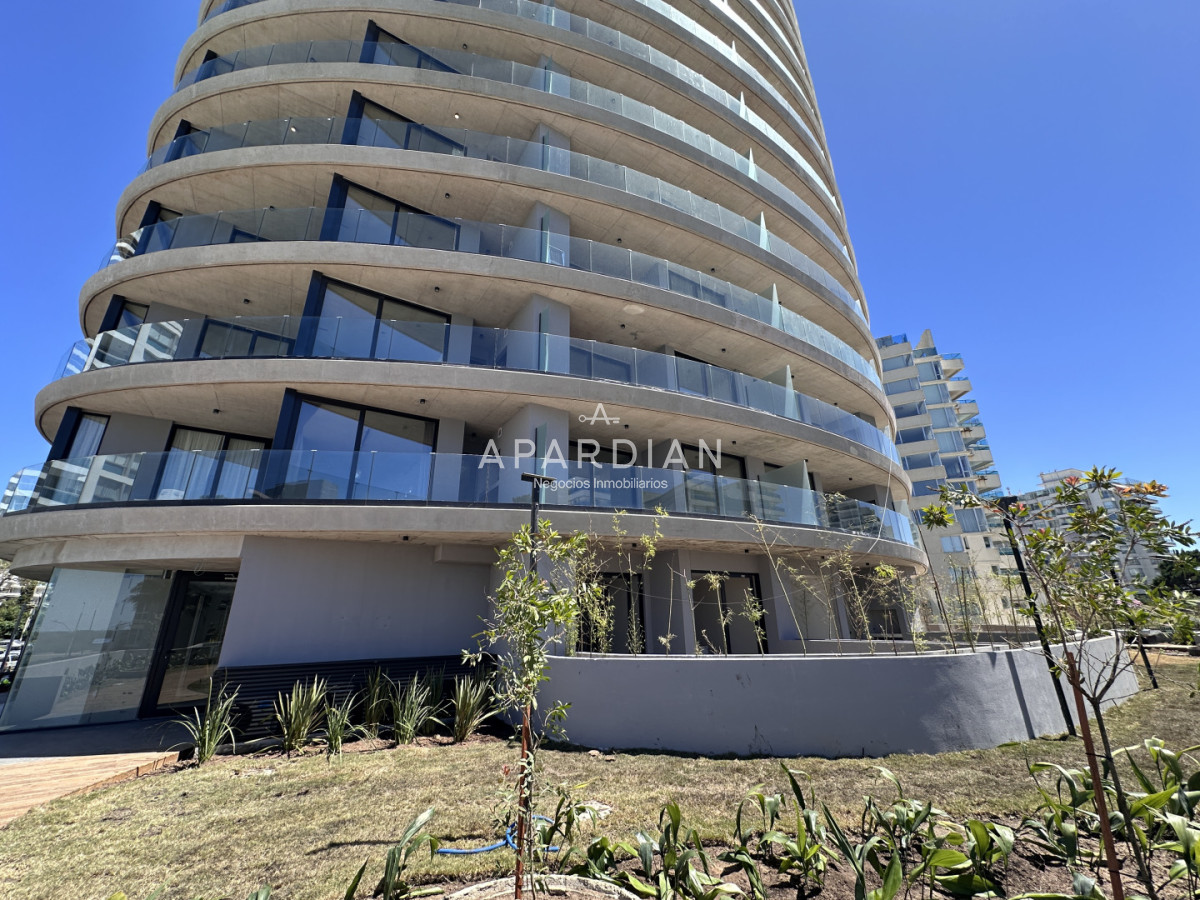 Apartamento ID.21099369 - Apartamento de 2 dormitorios en venta, Playa Brava, Punta del Este