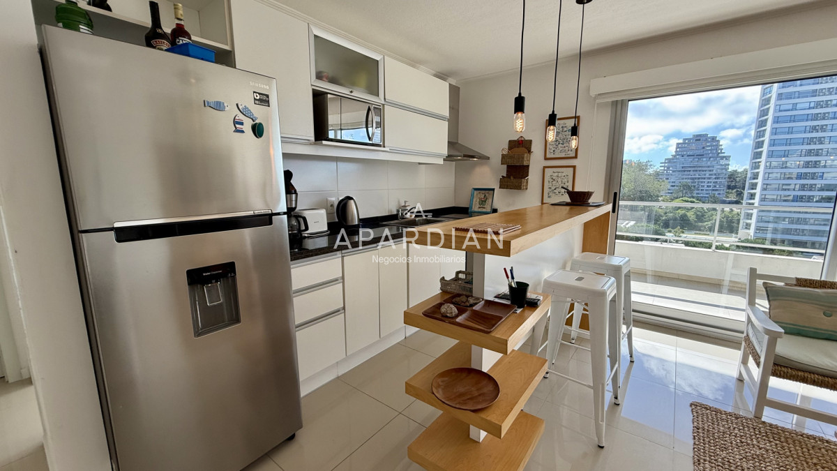 Apartamento ID.21099419 - Apartamento de un dormitorio, con gran terraza, en venta en Punta del Este