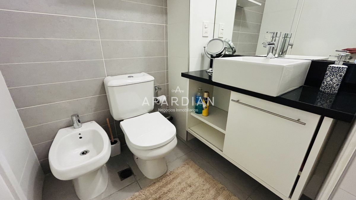 Apartamento ID.21096883 - Apartamento de dos dormitorios a metros de playa brava y mansa en Punta del Este