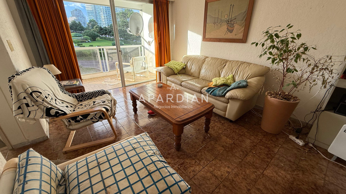 Apartamento ID.21098822 - Apartamento en venta a 100 metros de mar, Punta del Este