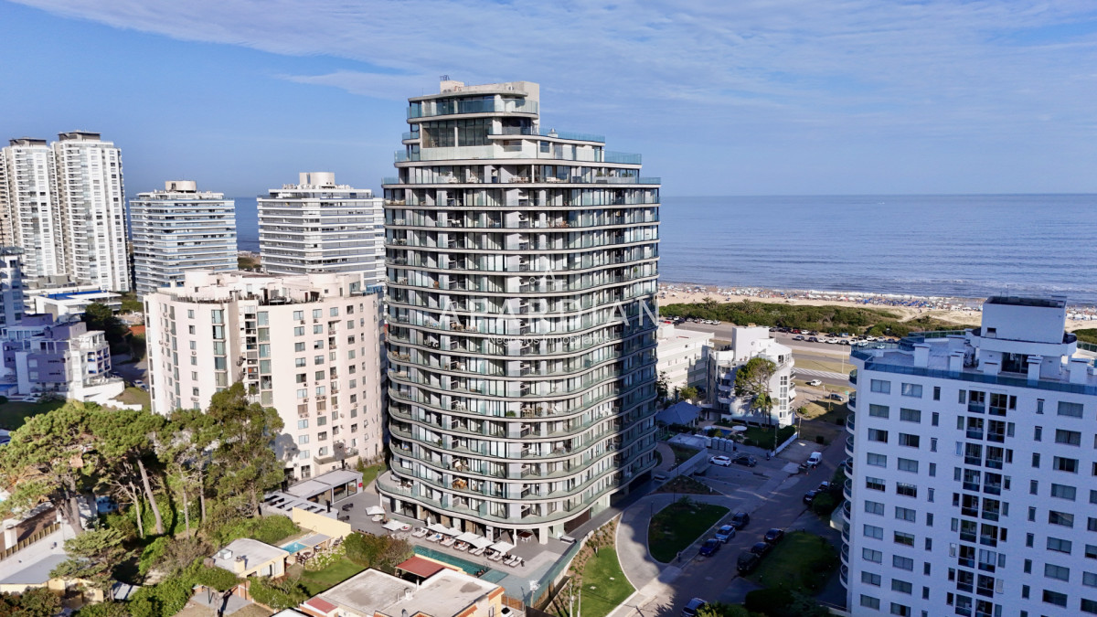 Apartamento ID.21099369 - Apartamento de 2 dormitorios en venta, Playa Brava, Punta del Este