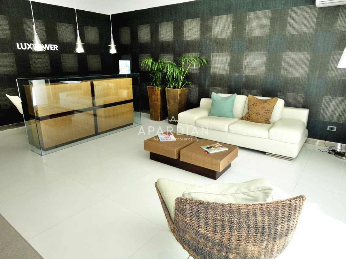 Apartamento ID.21096883 - Apartamento de dos dormitorios a metros de playa brava y mansa en Punta del Este