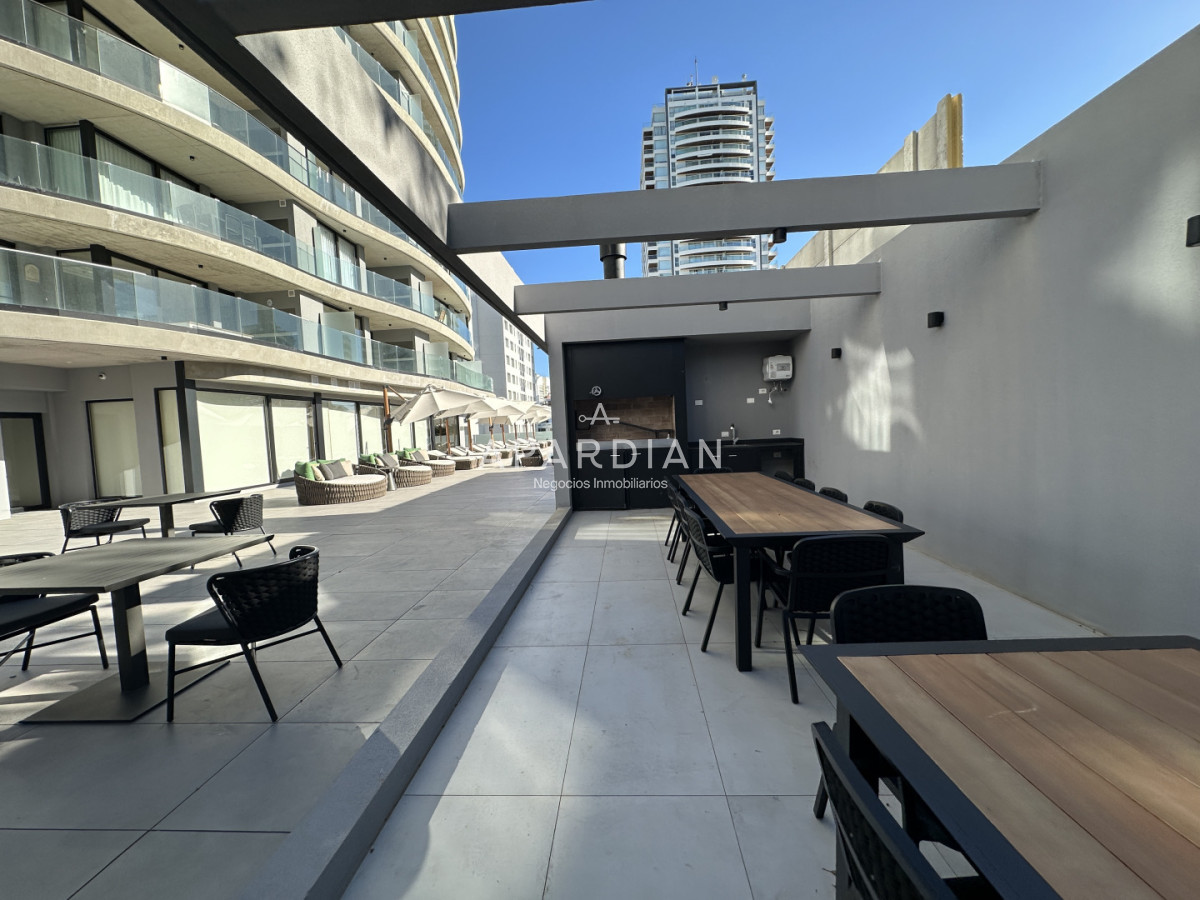 Apartamento ID.21099369 - Apartamento de 2 dormitorios en venta, Playa Brava, Punta del Este