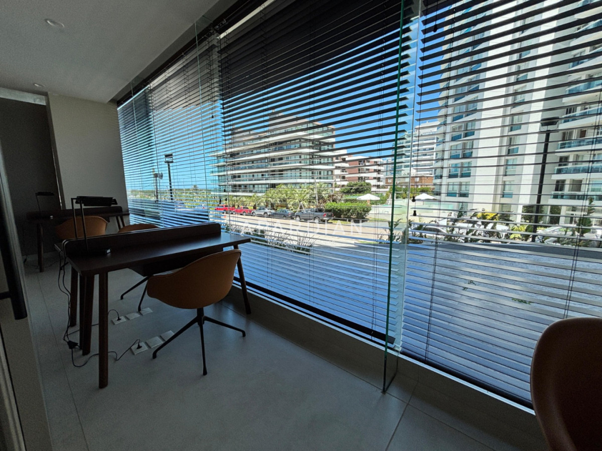 Apartamento ID.21099369 - Apartamento de 2 dormitorios en venta, Playa Brava, Punta del Este