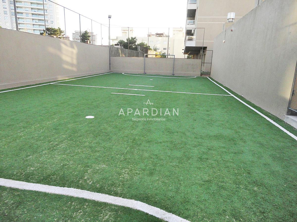 Apartamento ID.21099419 - Apartamento de un dormitorio, con gran terraza, en venta en Punta del Este