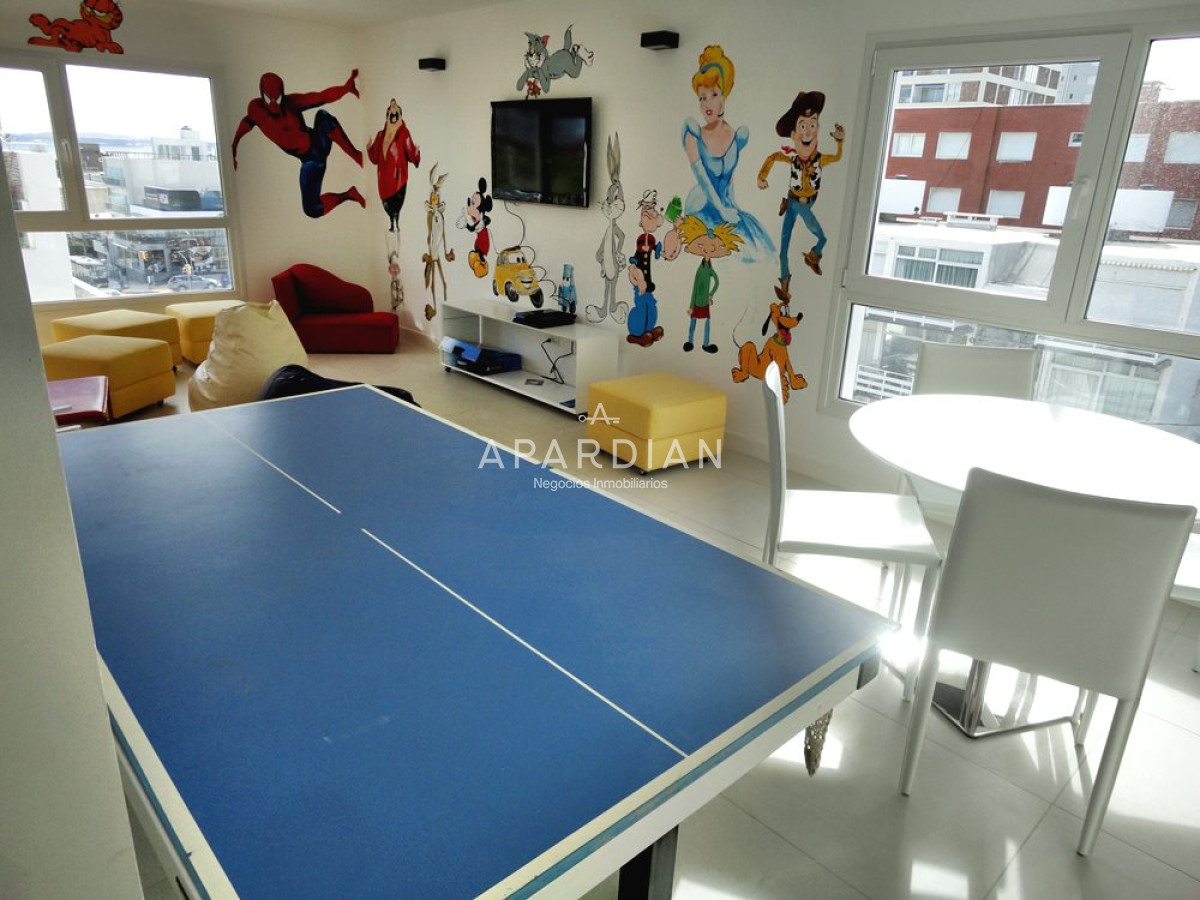 Apartamento ID.21096883 - Apartamento de dos dormitorios a metros de playa brava y mansa en Punta del Este