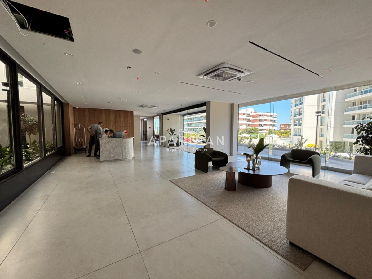 Apartamento ID.21099369 - Apartamento de 2 dormitorios en venta, Playa Brava, Punta del Este