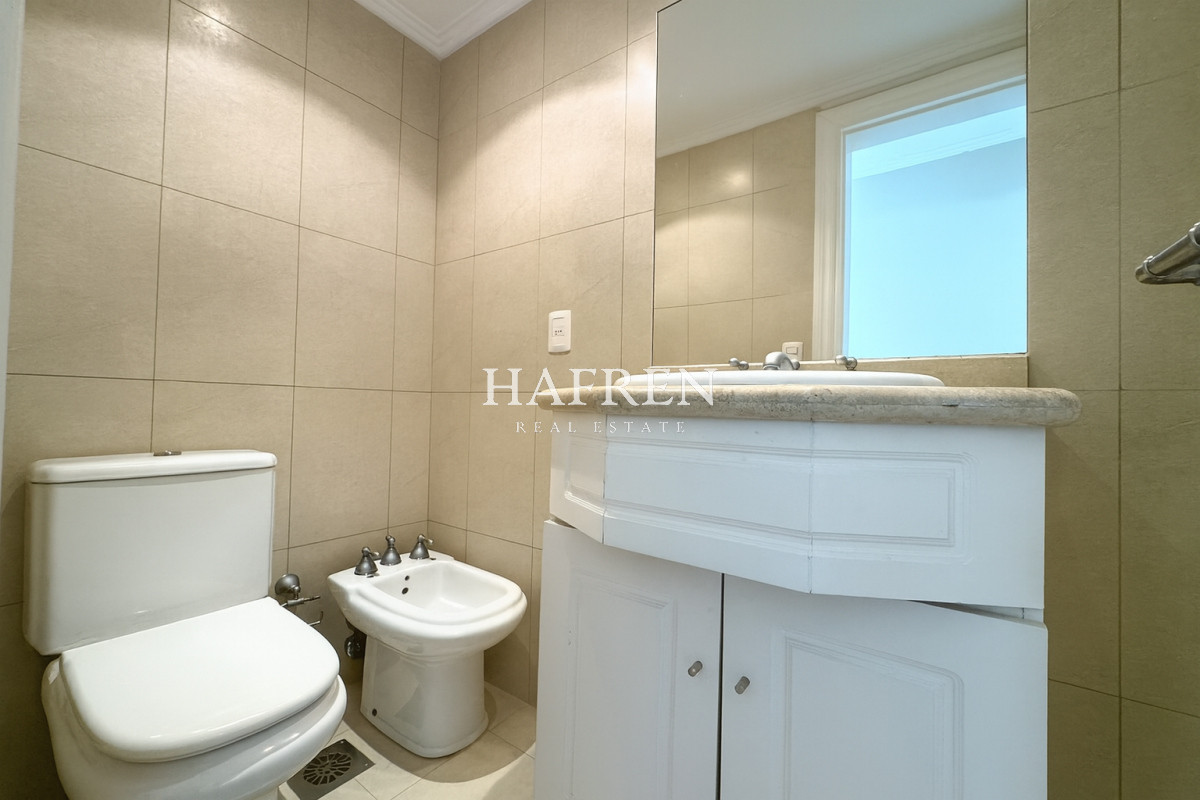 Apartamento ID.328 - Apartamento en venta de 3 dormitorios en Playa Brava Punta del Este